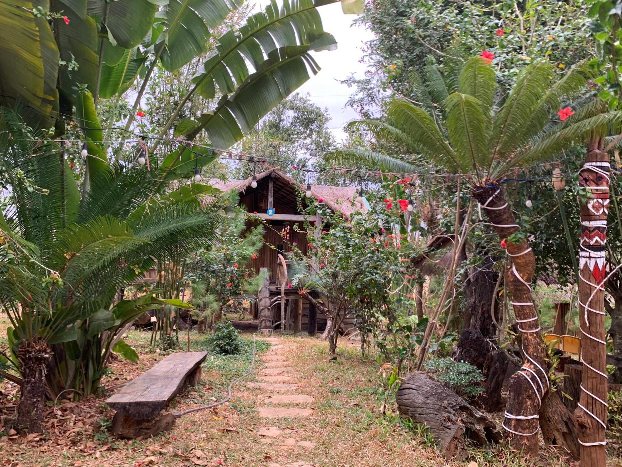 Khu Du Lich Sinh Thai, Nghi Duong Homestay Hoang Anh - Kon Xom Luh Κον Τουμ Εξωτερικό φωτογραφία